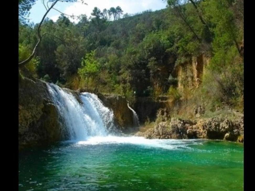 Albergue Ruta Rio Borosa كوتو ريوس الغرفة الصورة