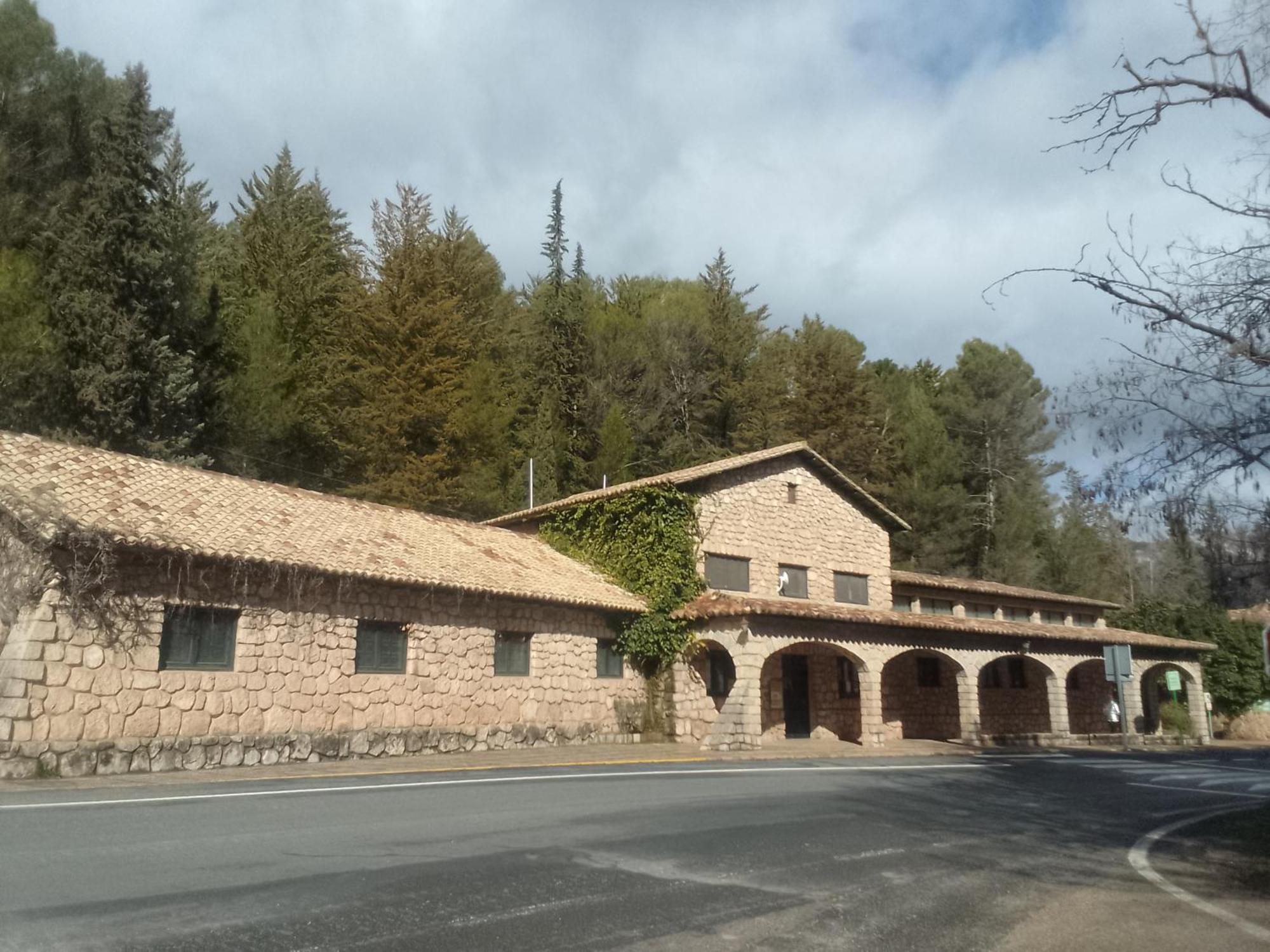 Albergue Ruta Rio Borosa كوتو ريوس المظهر الخارجي الصورة